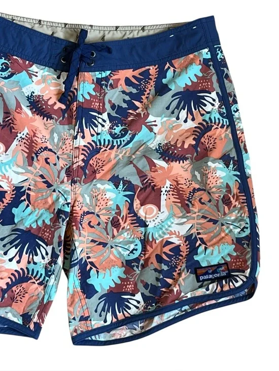 Patagonia Men’s Sz 34 Waist Tropical Print Scallop Hem Wayfarer Board Shorts - Picture 5 of 14